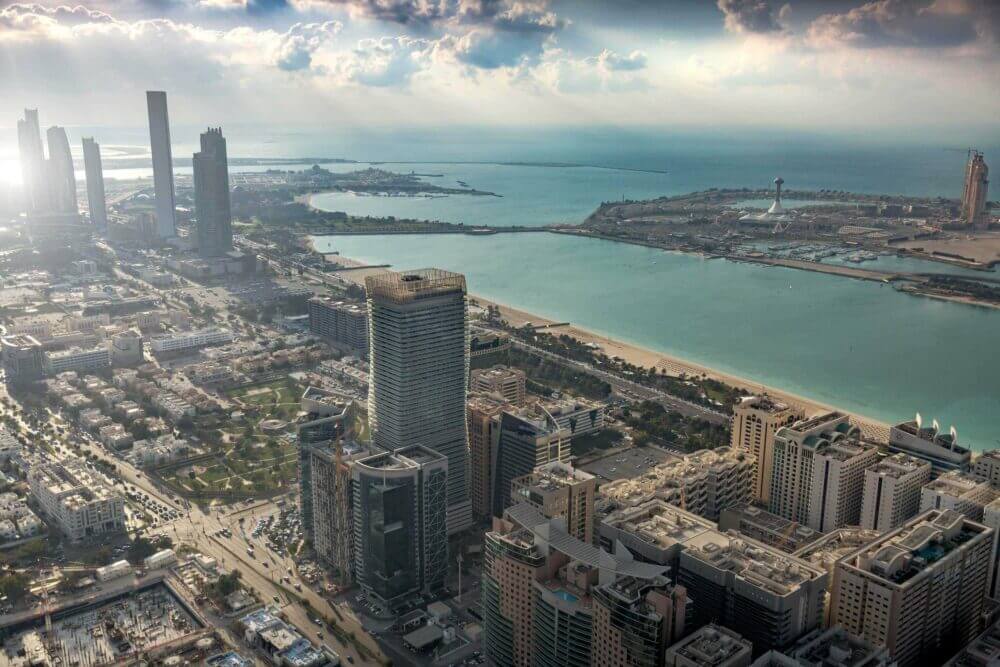 Modern Al Ain: Seamless Transition from Past to Present