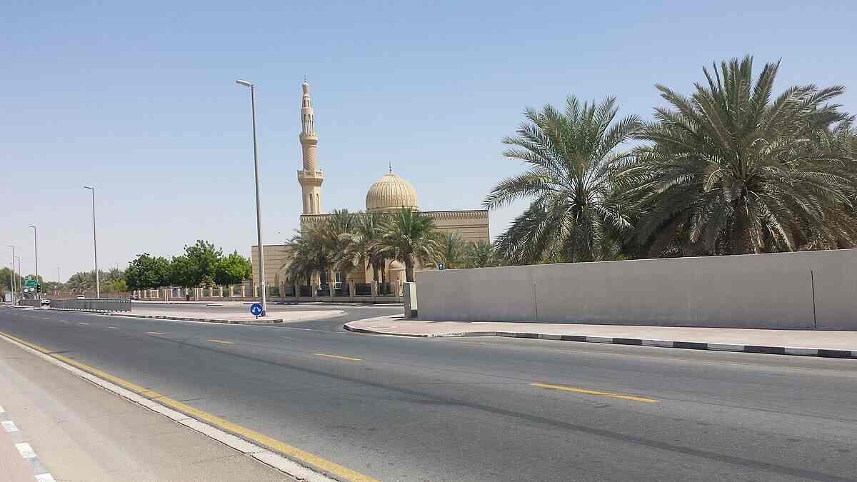 Explore Al Awir, Dubai’s evolving desert suburb known for its heritage farms, growing housing market, and unique role in the city’s expansion plans.