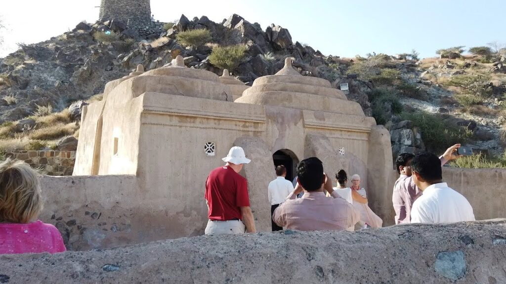 Al Bidiyah Mosque: The Beating Heart of the Village
